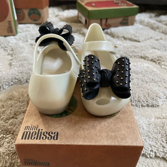 SOLD - Picture 3 of 4